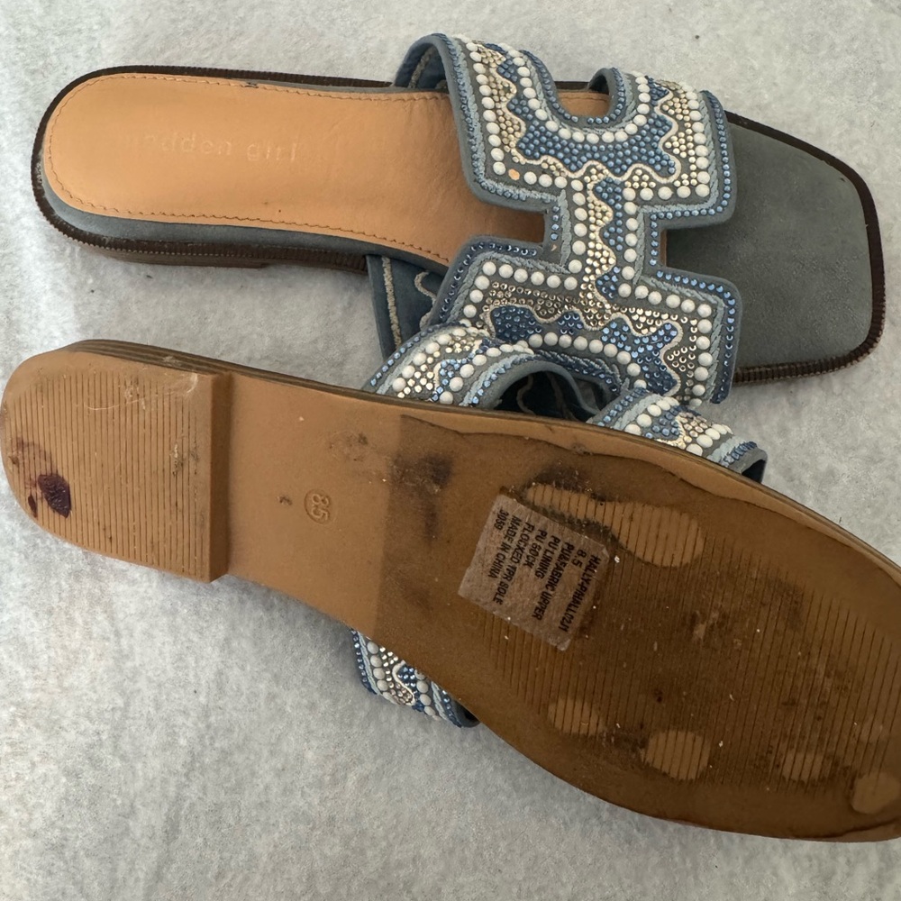 Rodeo Cur Blue and White Beaded Women's Sandals